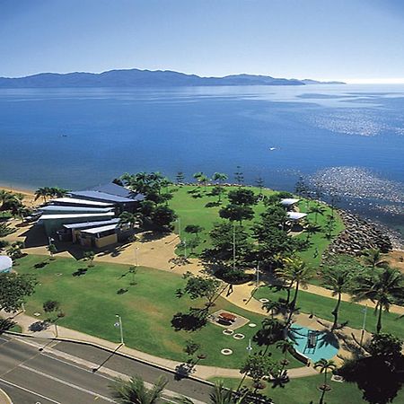 Beach House Motel Townsville Exteriör bild