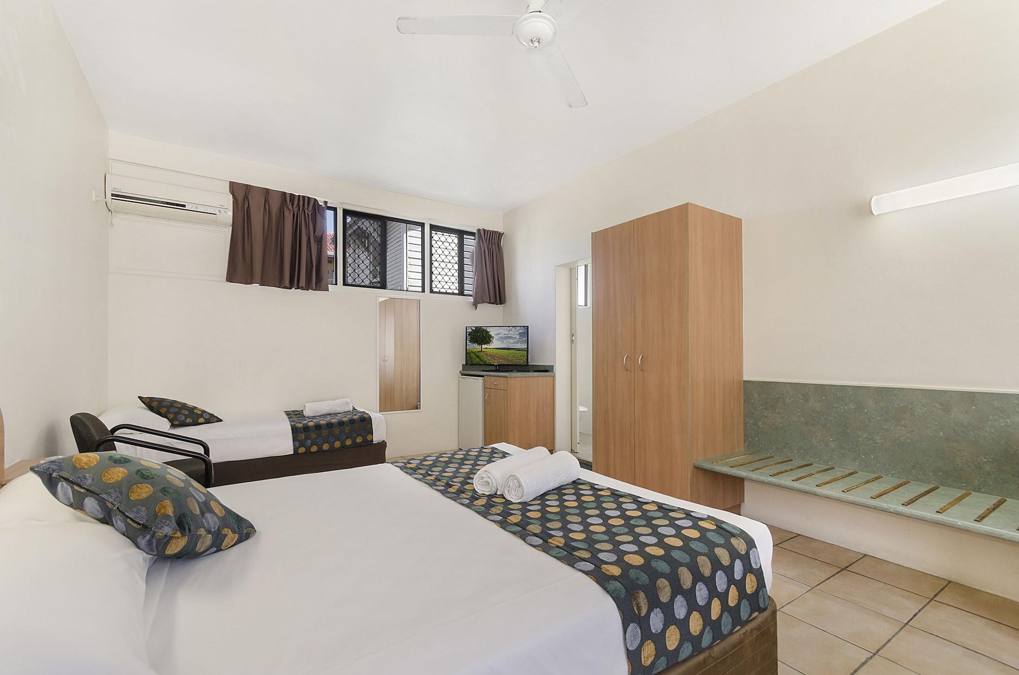 Beach House Motel Townsville Exteriör bild