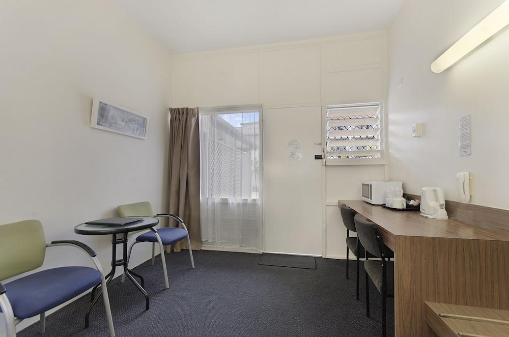 Beach House Motel Townsville Exteriör bild