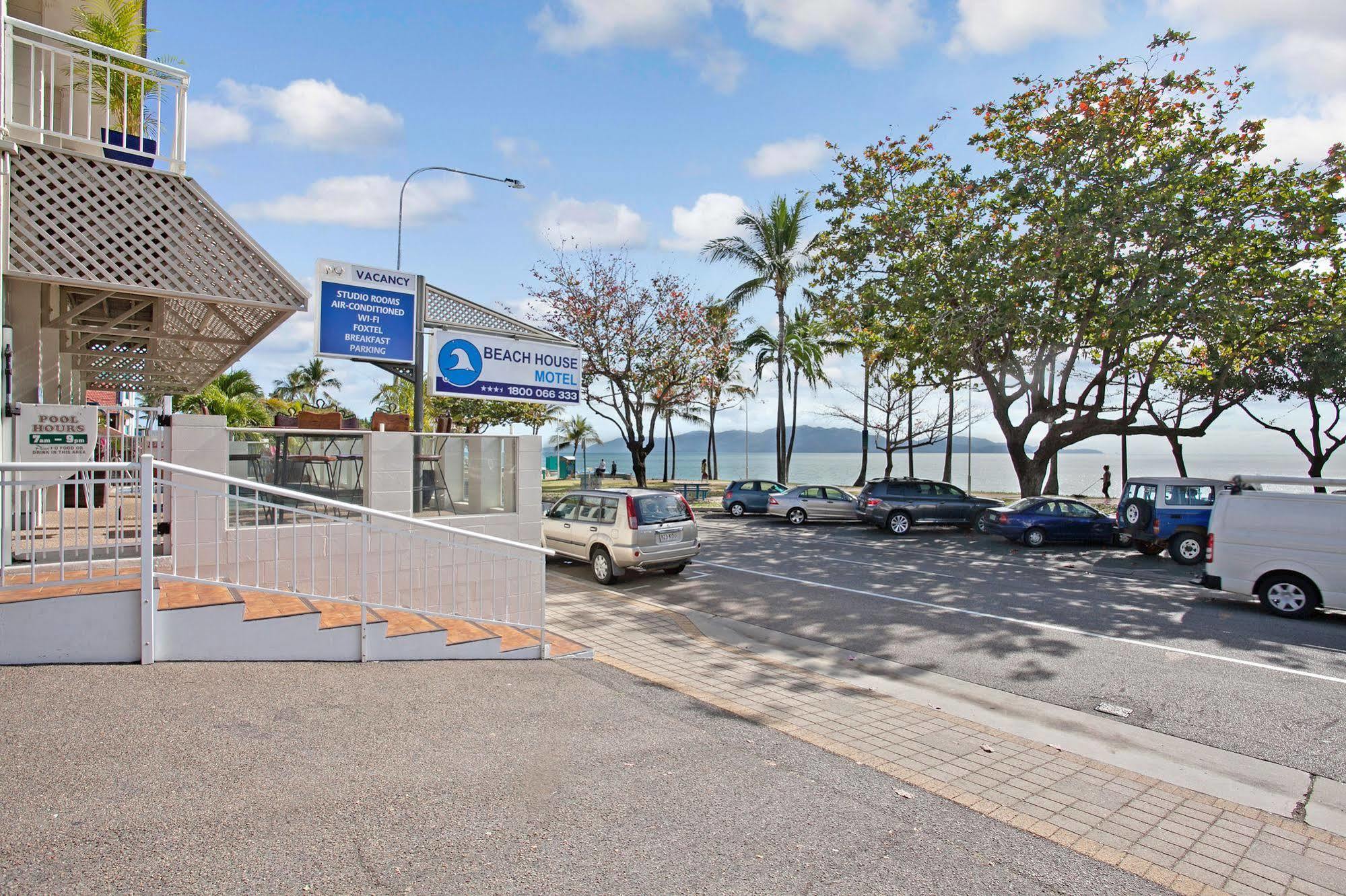 Beach House Motel Townsville Exteriör bild